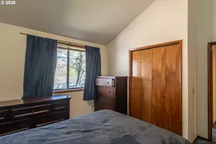 107 Woodoak Dr, Roseburg, OR 97471 - Photo 16