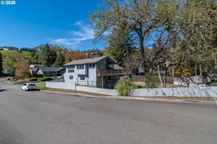 107 Woodoak Dr, Roseburg, OR 97471 - Photo 38