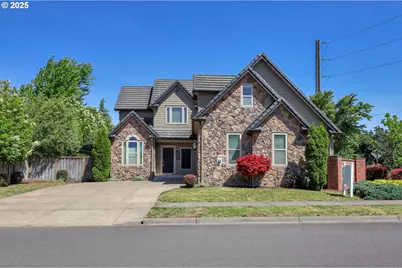 3435 Meadow View Dr, Eugene, OR 97408 - Photo 1