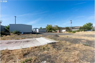 1001 W 6th St, The Dalles, OR 97058 - Photo 30