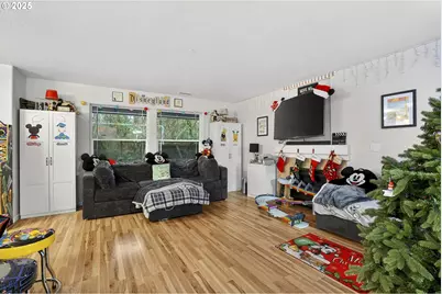 10535 SW Crestwood Dr, Beaverton, OR 97008 - Photo 4