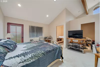 535 Kesterson Ct, Rockaway Beach, OR 97136 - Photo 12