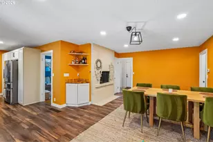18042 SE Clay St, Portland, OR 97233 - Photo 12