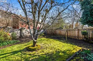 2813 Maywood Dr, Forest Grove, OR 97116 - Photo 38