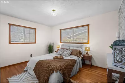 2813 Maywood Dr, Forest Grove, OR 97116 - Photo 16