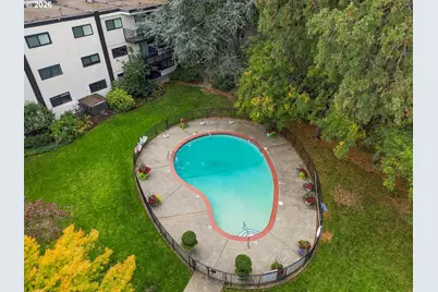 2393 SW Park Pl #112, Portland, OR 97205 - Photo 42