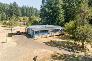 40329 Booth Kelly Rd, Springfield, OR 97478 - Photo 38