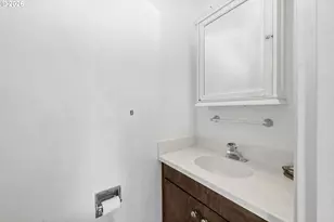 1438 Quaker St, Eugene, OR 97402 - Photo 18