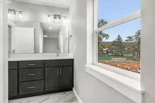 185 NW Mawrcrest Ave, Gresham, OR 97030 - Photo 22