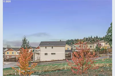185 NW Mawrcrest Ave, Gresham, OR 97030 - Photo 44