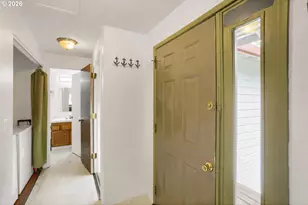 18402 SW Burns Ridge Ct, Beaverton, OR 97007 - Photo 2