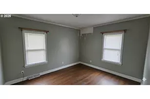 5836 NE Halsey St, Portland, OR 97213 - Photo 6