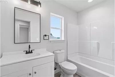 230 Glengate St, Cathlamet, WA 98612 - Photo 14