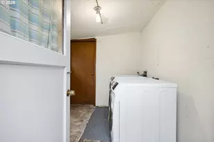 7910 SE Ogden St, Portland, OR 97206 - Photo 32