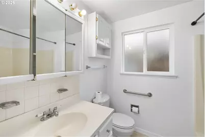 7910 SE Ogden St, Portland, OR 97206 - Photo 28