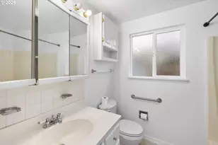 7910 SE Ogden St, Portland, OR 97206 - Photo 28