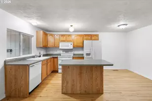 7910 SE Ogden St, Portland, OR 97206 - Photo 8