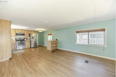 1225 W 10th Ave #28, Junction City, OR 97448 - Photo 8