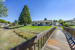 1225 W 10th Ave, Junction City, OR 97448 - Photo 22