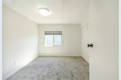 1225 W 10th Ave #28, Junction City, OR 97448 - Photo 10