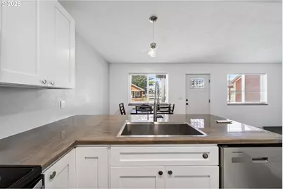 29940 Harbor Way, Gold Beach, OR 97444 - Photo 38