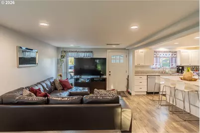 17673 S Hattan Rd, Oregon City, OR 97045 - Photo 6