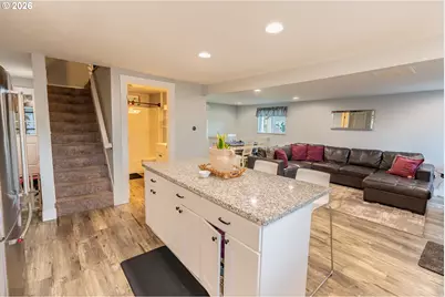 17673 S Hattan Rd, Oregon City, OR 97045 - Photo 12