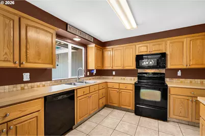 10515 NE 20th Ave, Vancouver, WA 98686 - Photo 8