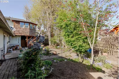 967 Rainbow Dr, Springfield, OR 97477 - Photo 36