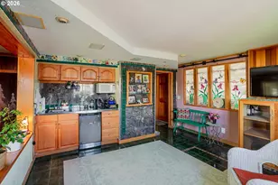 967 Rainbow Dr, Springfield, OR 97477 - Photo 26