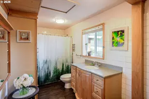 967 Rainbow Dr, Springfield, OR 97477 - Photo 30