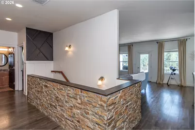 1836 Lakeview Dr, Sutherlin, OR 97479 - Photo 12