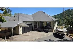 1836 Lakeview Dr, Sutherlin, OR 97479 - Photo 1