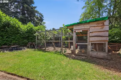 605 Kourt Dr, Eugene, OR 97404 - Photo 44