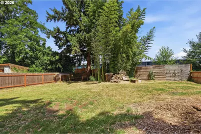 605 Kourt Dr, Eugene, OR 97404 - Photo 42
