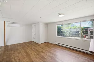 605 Kourt Dr, Eugene, OR 97404 - Photo 8