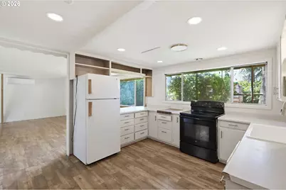 605 Kourt Dr, Eugene, OR 97404 - Photo 18