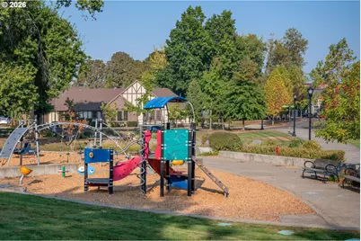 28826 SW Villebois Dr, Wilsonville, OR 97070 - Photo 26