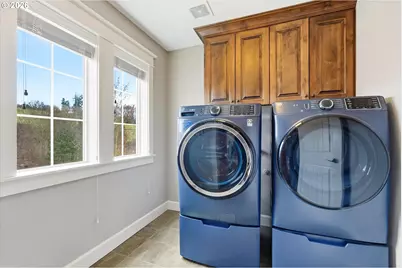 619 N Eagle St, Newberg, OR 97132 - Photo 20