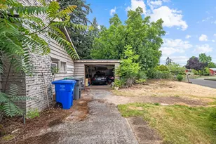 12939 NE Hancock St, Portland, OR 97230 - Photo 34