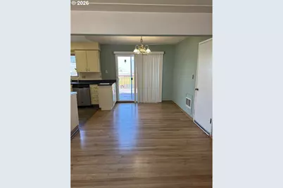 1831 E 14th St, The Dalles, OR 97058 - Photo 14