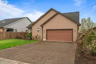 1703 Webb Lake Dr, Silverton, OR 97381 - Photo 36