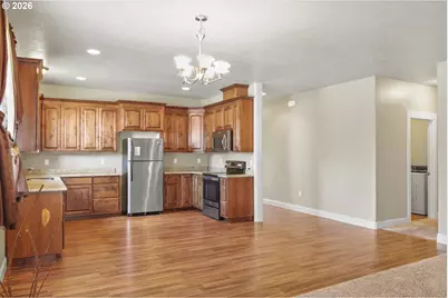 3571 Anchor Ct, Salem, OR 97305 - Photo 6