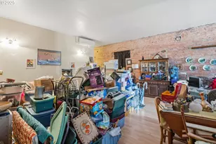 309 W 1st Ave, Albany, OR 97321 - Photo 10