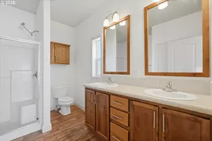 1000 S McKern Ct, Newberg, OR 97132 - Photo 24