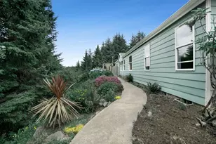 6250 NE Evergreen Ln, Newport, OR 97365 - Photo 6