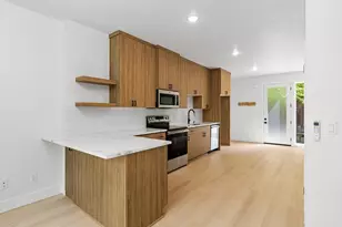 4920 SE Caruthers St, Portland, OR 97215 - Photo 4