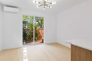 4920 SE Caruthers St, Portland, OR 97215 - Photo 8