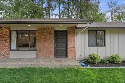 708 Eaton Ct, Castle Rock, WA 98611 - Photo 2