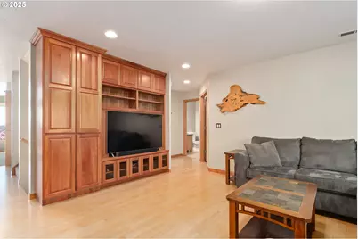 3854 Monroe St, Eugene, OR 97405 - Photo 16